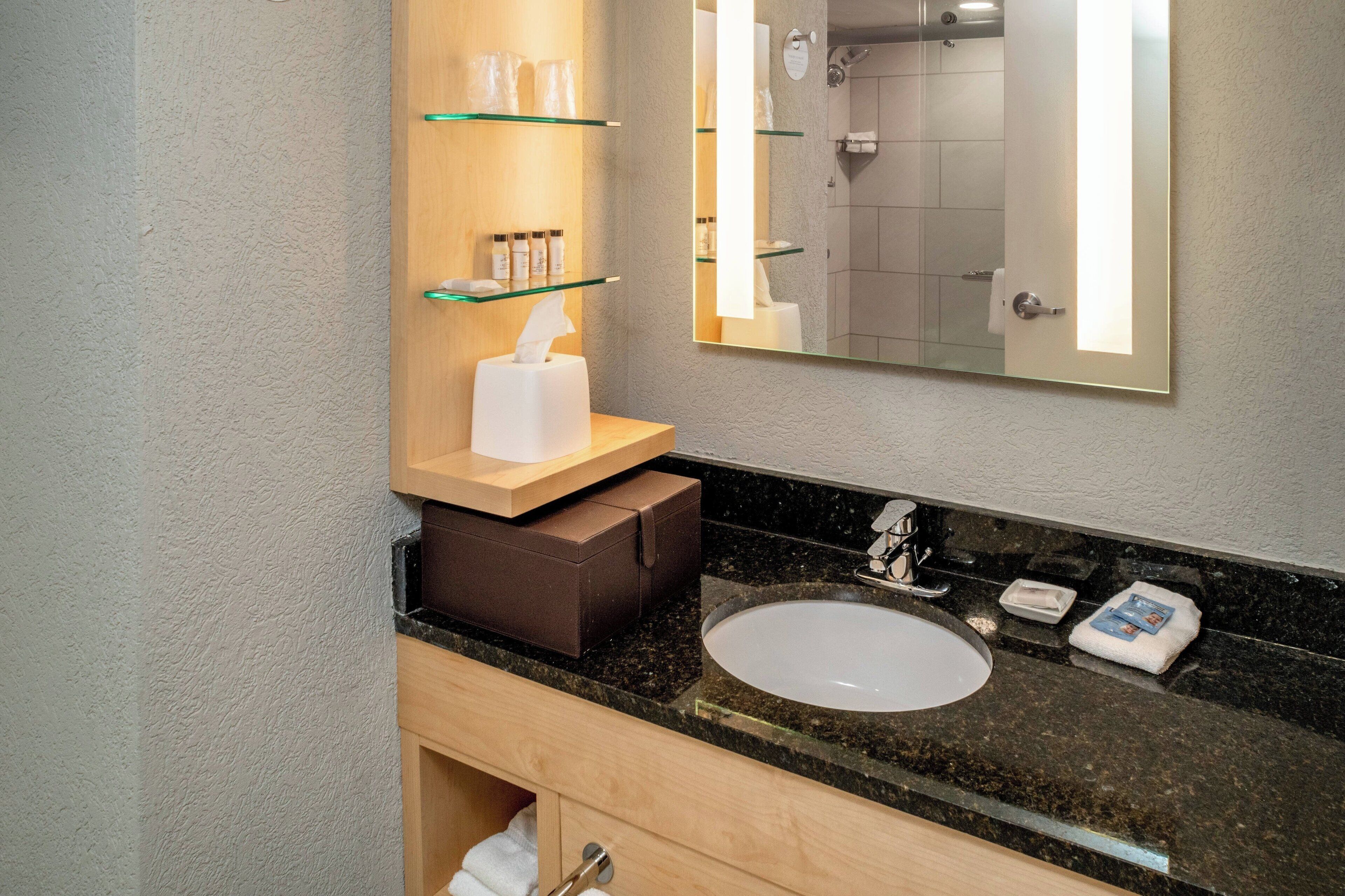 presidential suite, 1 bedroom | bathroom | hair dryer, towels