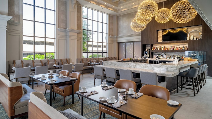 Delta Hotels by Marriott Huntington Downtown