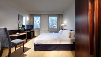 Standard Double or Twin Room | Minibar, desk, iron/ironing board, free WiFi