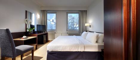 Standard Double or Twin Room | Minibar, desk, iron/ironing board, free WiFi