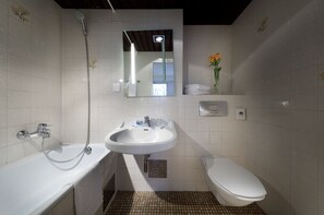 Free toiletries, hair dryer - Hotel Mate Dependance (Vienna)