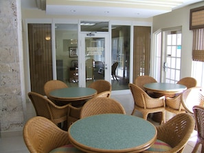 Lounge no saguão