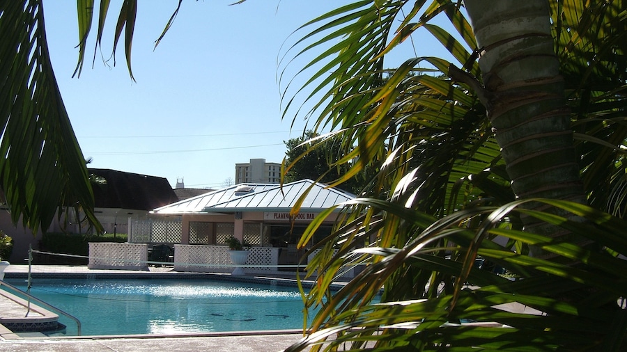 Castaways Resort and Suites