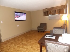 Deluxe Room, 1 King Bed, Kitchenette | Premium bedding, desk, iron/ironing board, free WiFi