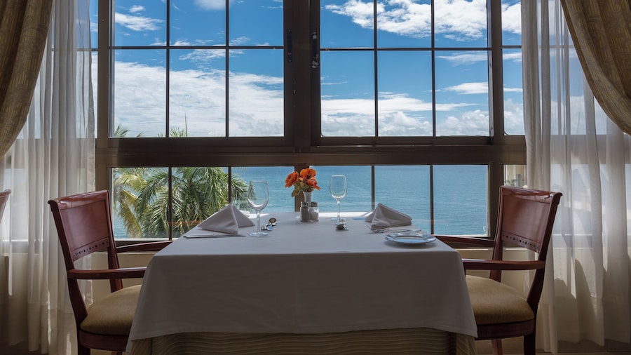Eurostars Grand Cayacoa