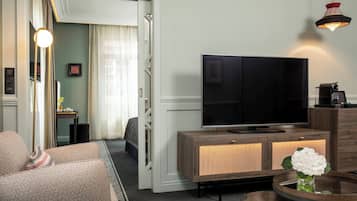 Minibar, coffres-forts dans les chambres, décoration personnalisée