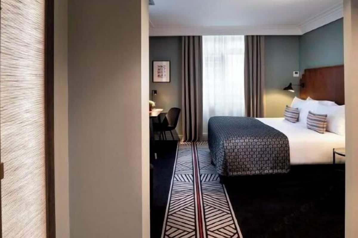 1 bedroom, minibar, in-room safe, individually decorated