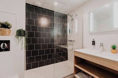 Matabi Hotel Toulouse Gare by HappyCulture