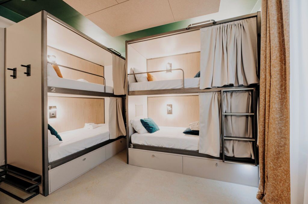 Sengetøy av topp kvalitet og senger med Select Comfort-madrass