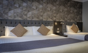 Triple Room | Desk, blackout curtains, iron/ironing board, free WiFi