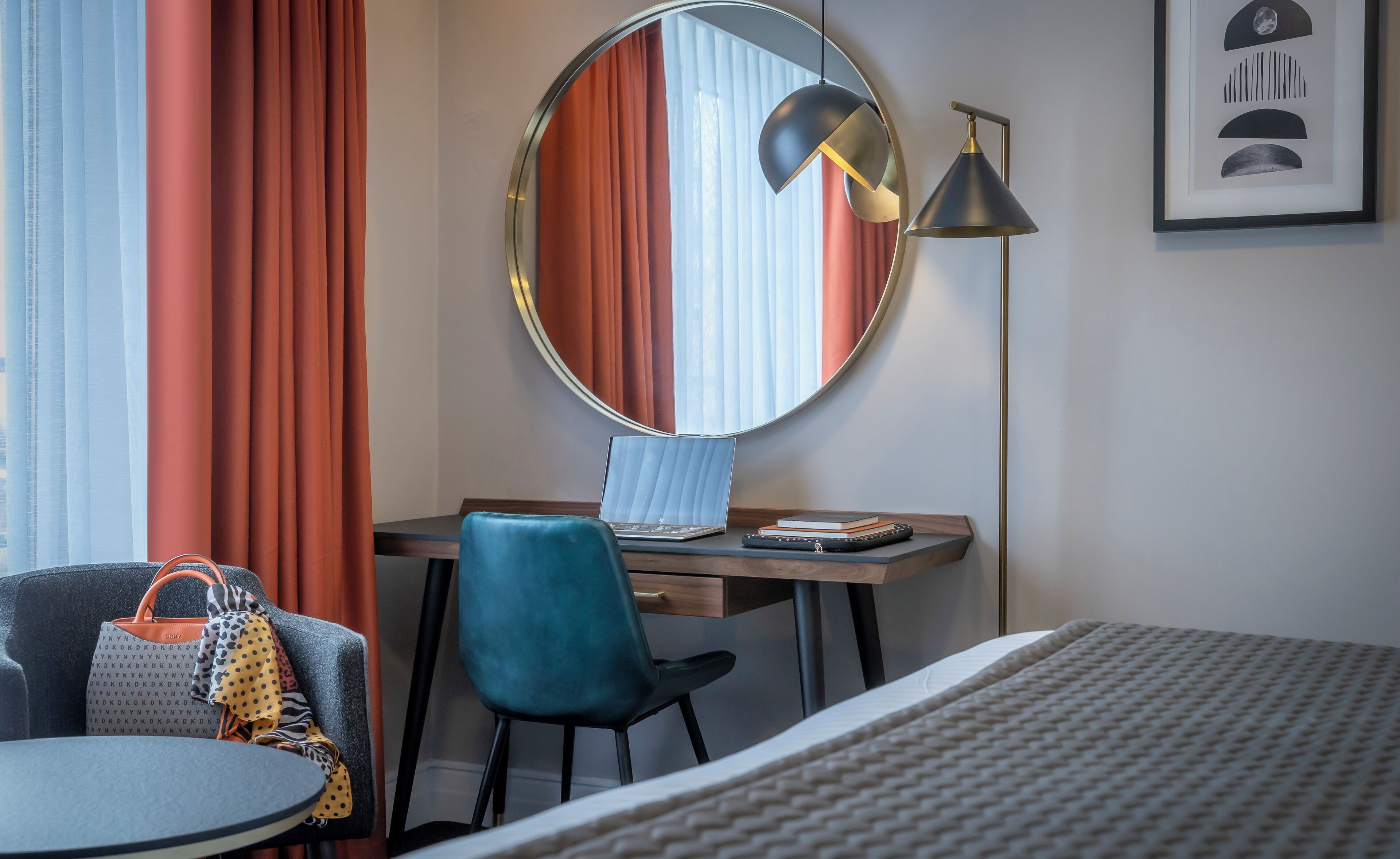 superior room | 1 bedroom, individually decorated, individually furnished, desk