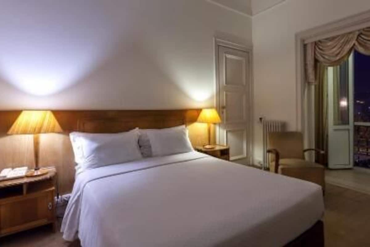 In-room safe, desk, blackout curtains, soundproofing