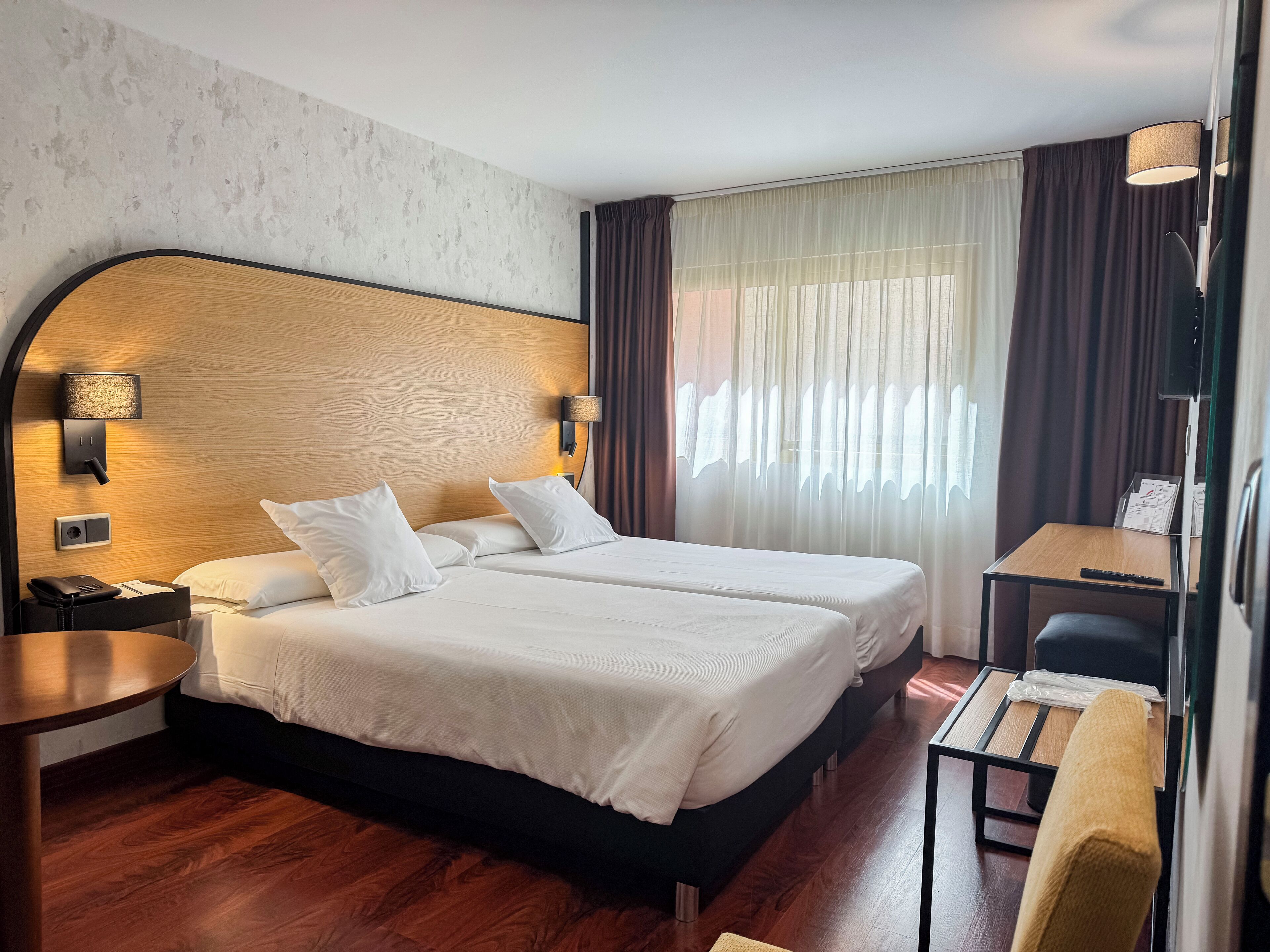 Minibar, in-room safe, desk, soundproofing