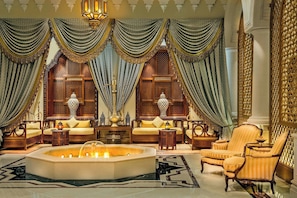 2 Bars/Lounges, 2 Bars im Pool, 2 Poolbars