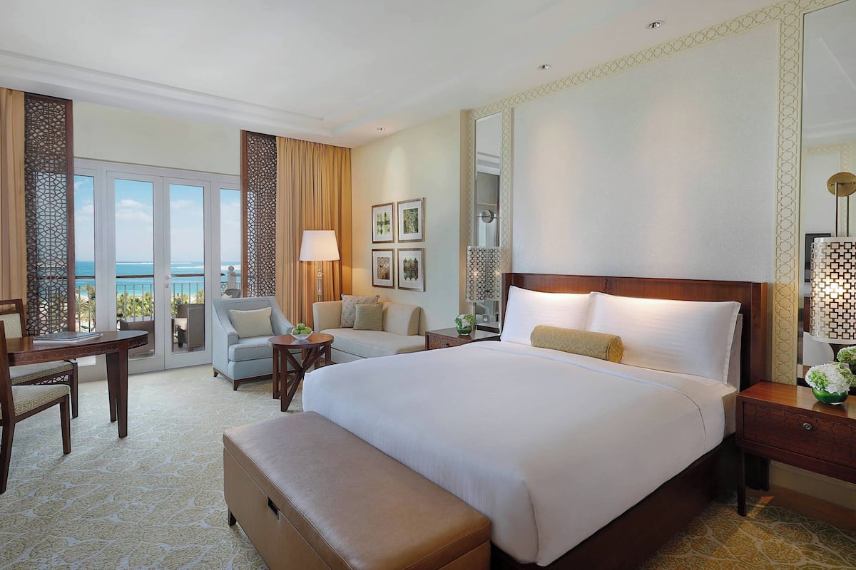 Premium bedding, minibar, in-room safe, desk