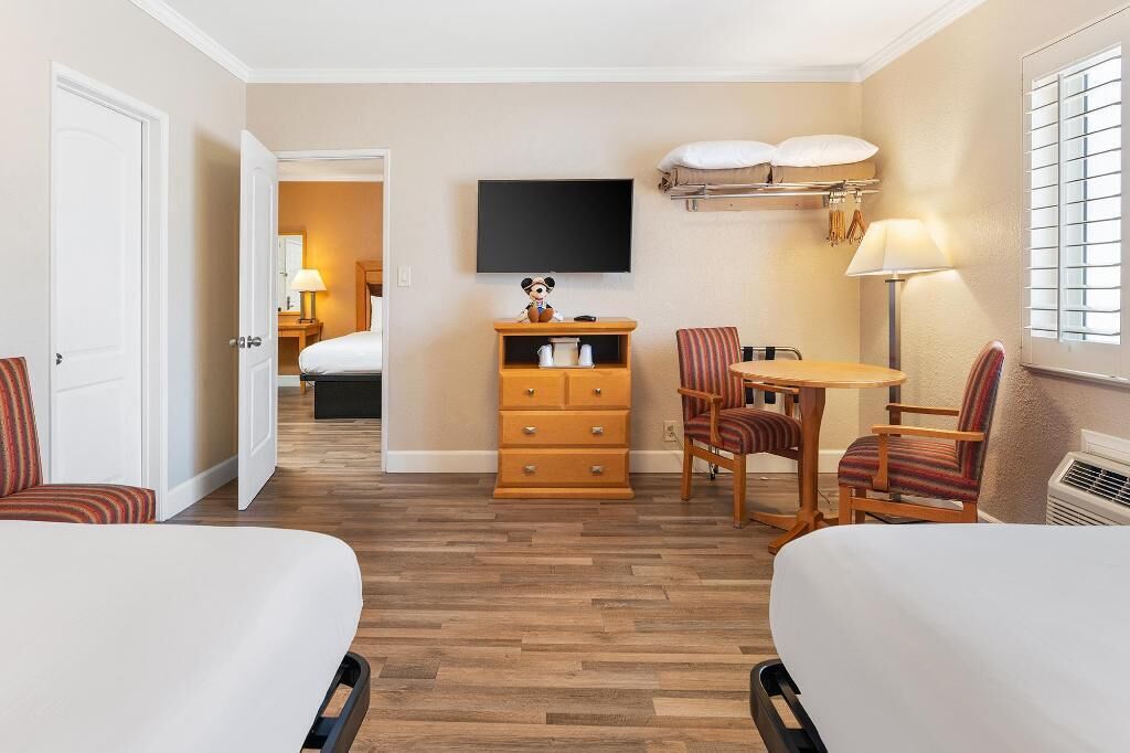 In-room safe, desk, iron/ironing board, free WiFi