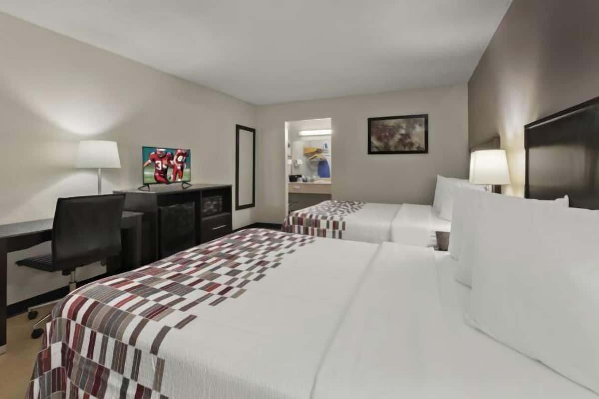 Desk, laptop workspace, free cribs/infant beds, free WiFi