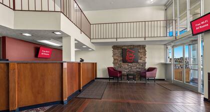 Red Roof Inn & Suites Cave City