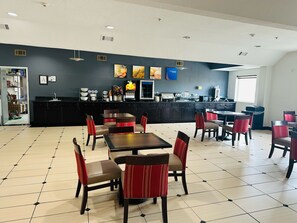 Free daily continental breakfast