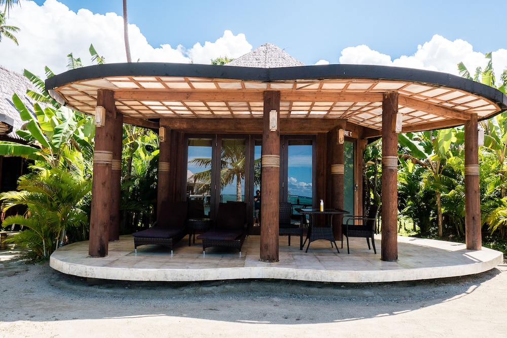 Coconuts Beach Club Resort & Spa by null