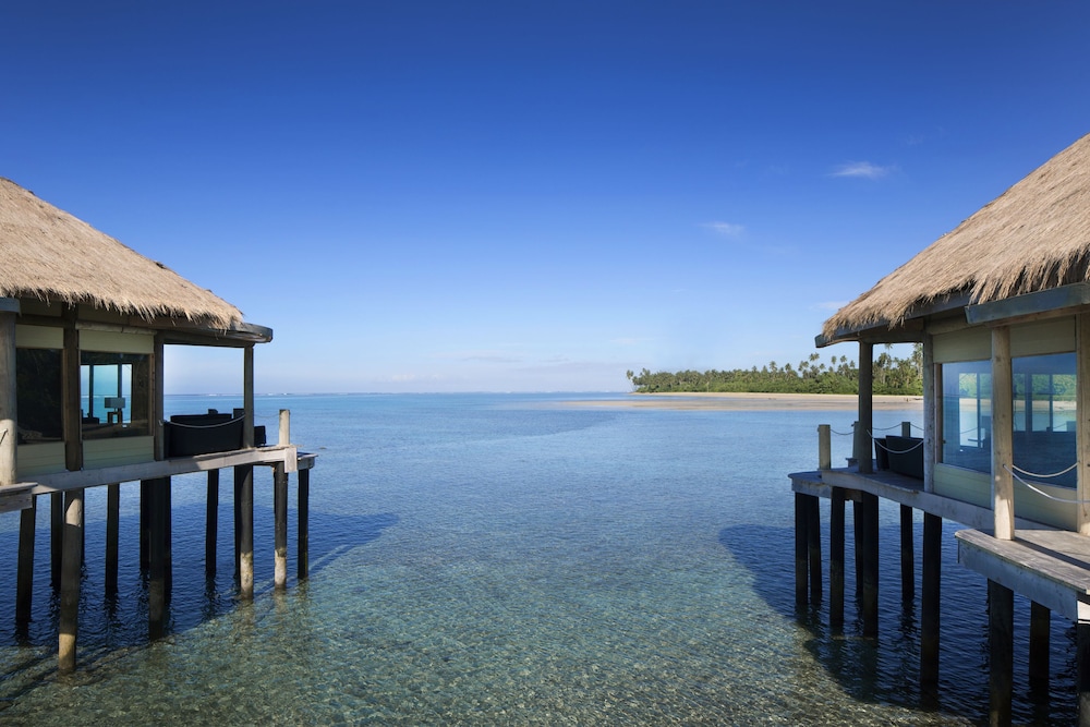 Coconuts Beach Club Resort & Spa by null