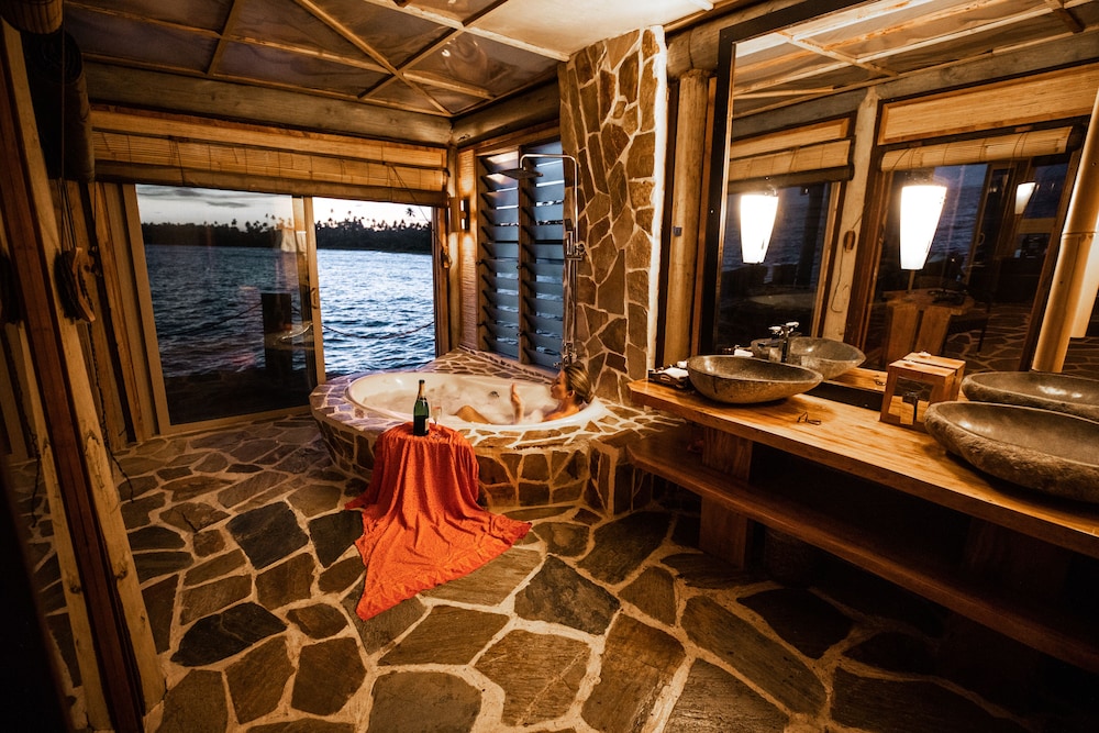 Coconuts Beach Club Resort & Spa by null