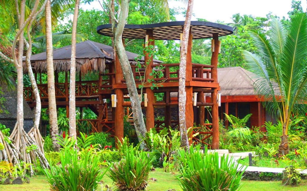 Coconuts Beach Club Resort & Spa by null