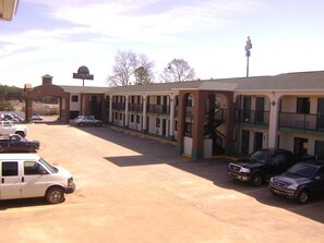Exterior - Garden Inn & Suites (Hogansville)