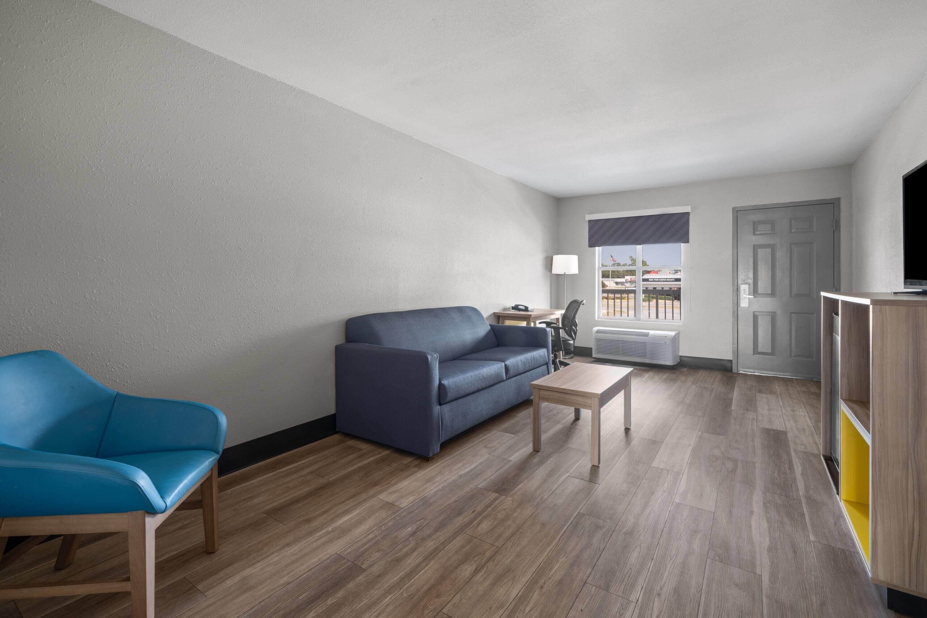 Suite estudio, 2 camas dobles, no fumadores | Escritorio, tabla de planchar con plancha, cunas gratuitas