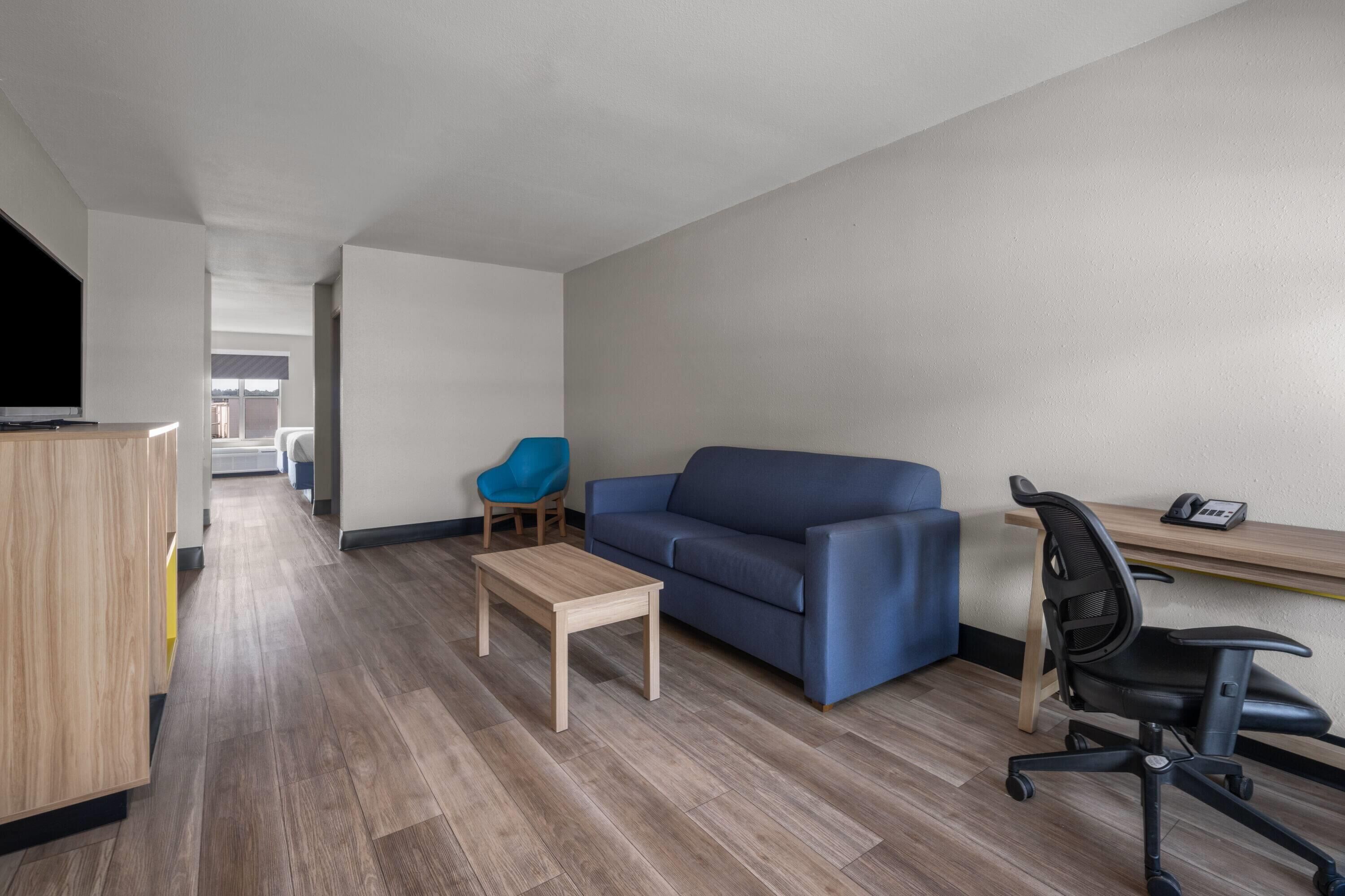 Suite estudio, 2 camas dobles, no fumadores | Escritorio, tabla de planchar con plancha, cunas gratuitas