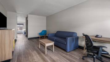 Studio Suite, 2 Double Beds, Non Smoking | Desk, iron/ironing board, free cribs/infant beds, rollaway beds