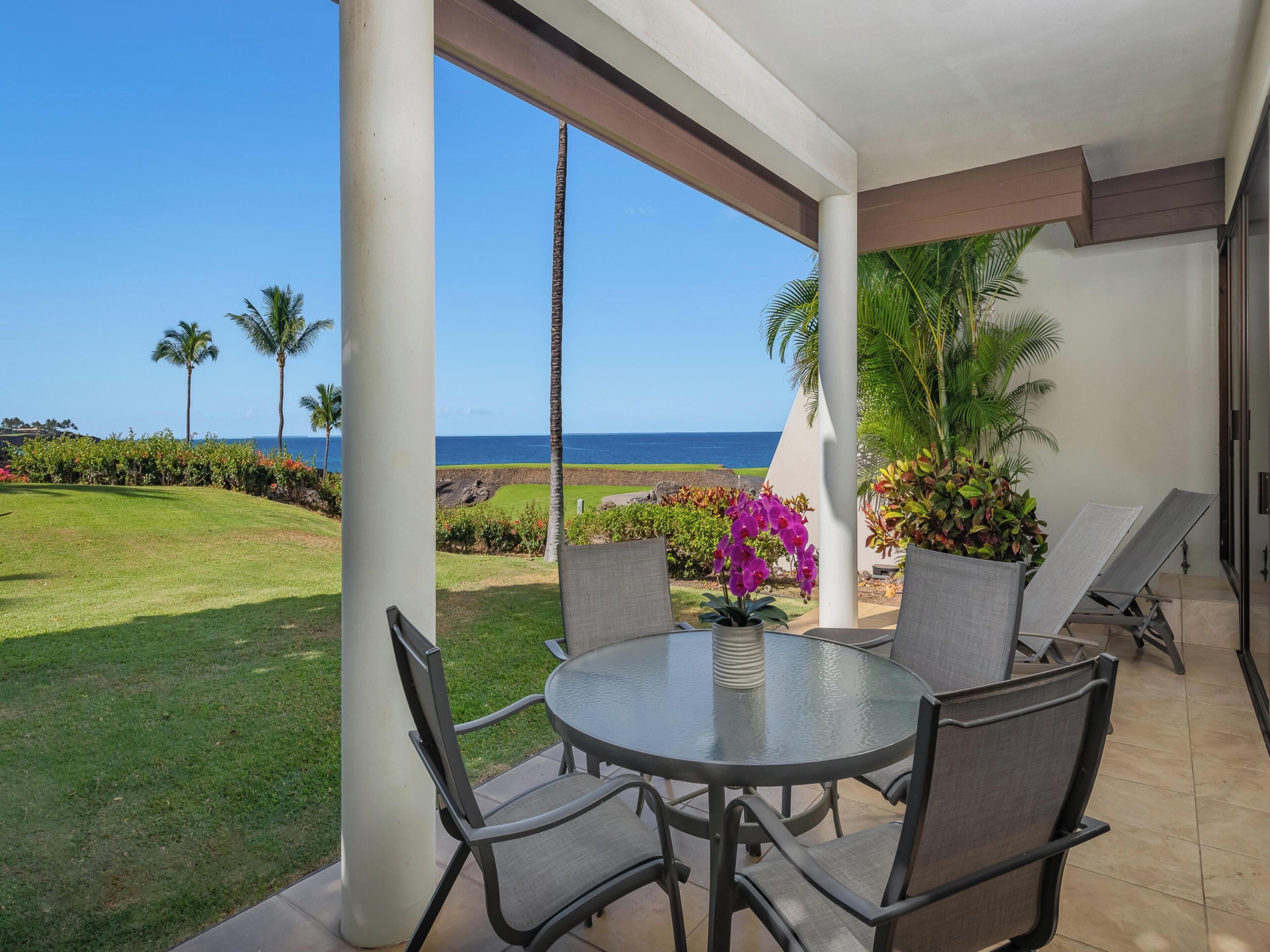 Condo (2 Bedrooms) | Front of property