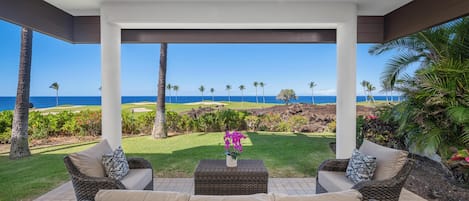 Condo, 2 Bedrooms, Ocean View (B106) | Front of property