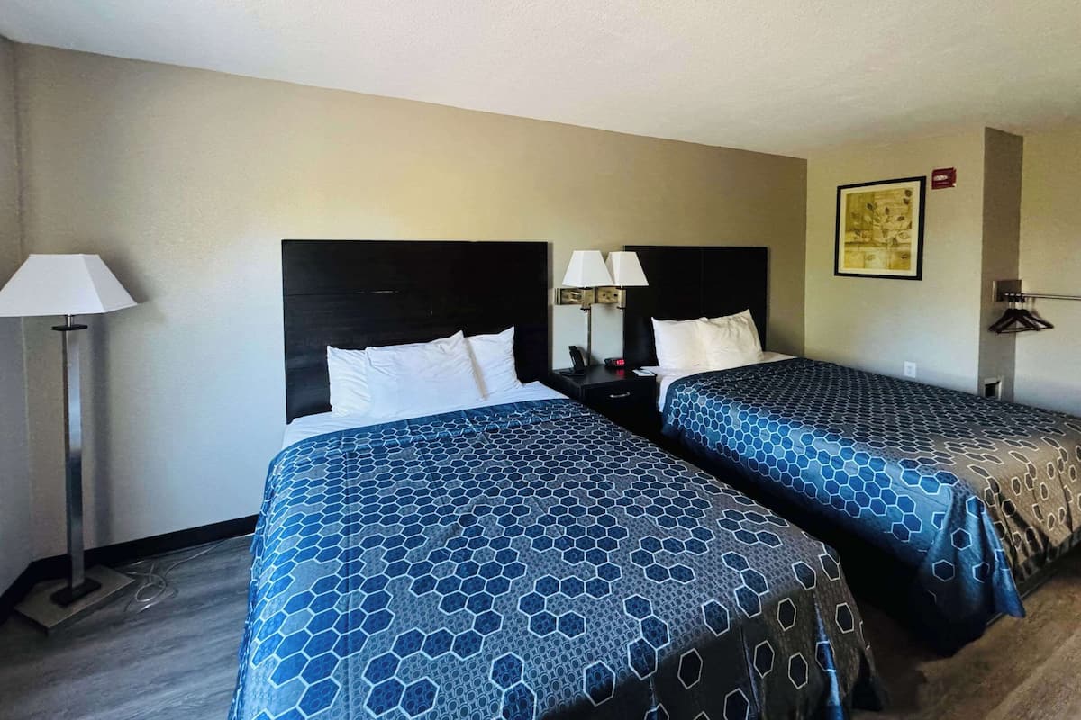 Desk, blackout drapes, iron/ironing board, free WiFi