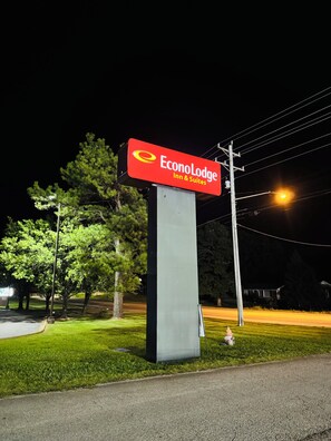 Exterior - Econo Lodge Inn & Suites Centerville (Centerville)