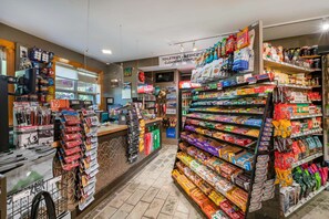 Snack bar