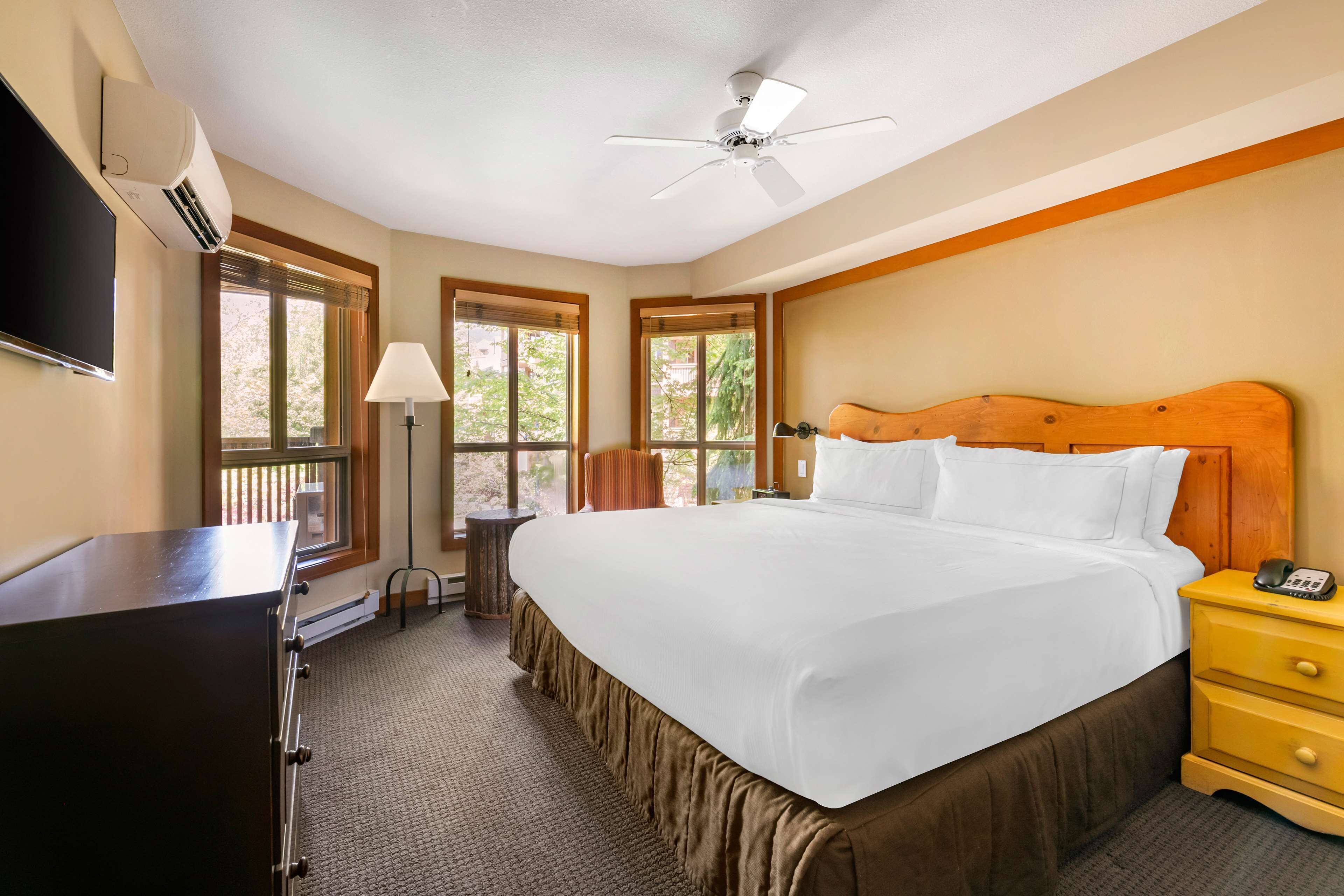 In-room safe, iron/ironing board, free WiFi, bed sheets