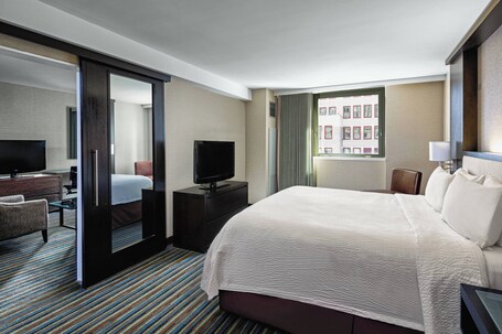 Courtyard by Marriott New York Manhattan Times Square - Image 19