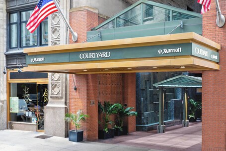 Courtyard by Marriott New York Manhattan Times Square - Image 28