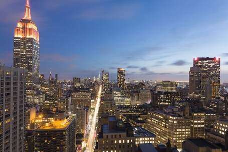 Courtyard by Marriott New York Manhattan Times Square - Image 8