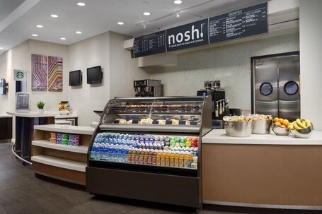 Courtyard by Marriott New York Manhattan Times Square - Image 1