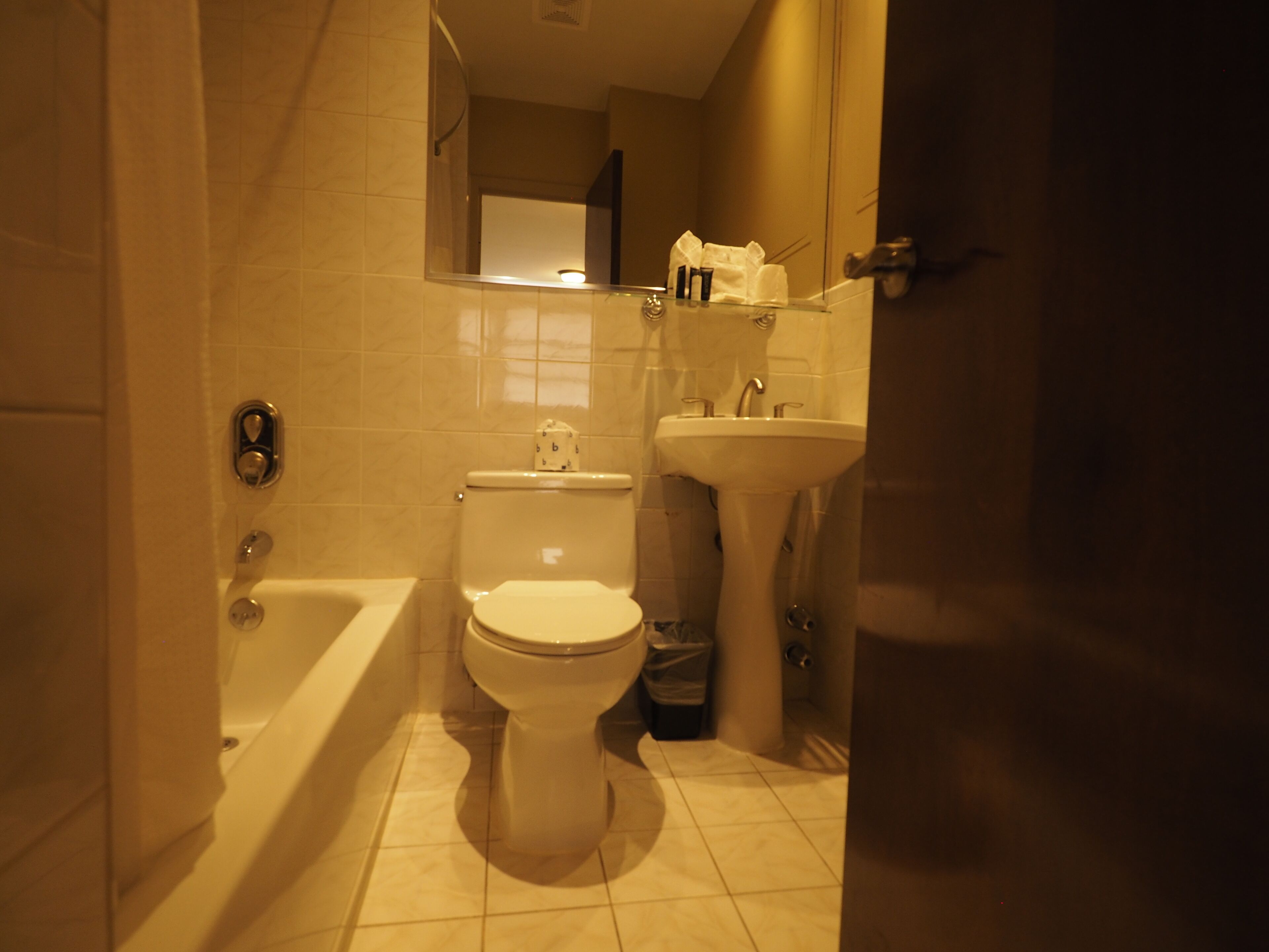 Photo - Night Hotel Broadway