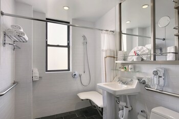 Free toiletries, hair dryer, towels at Night Hotel Broadway