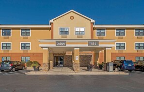 Exterior - Extended Stay America Select Suites - St. Louis - O' Fallon, IL (O'Fallon)