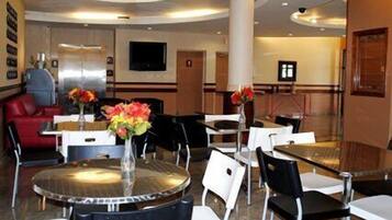 Free continental breakfast