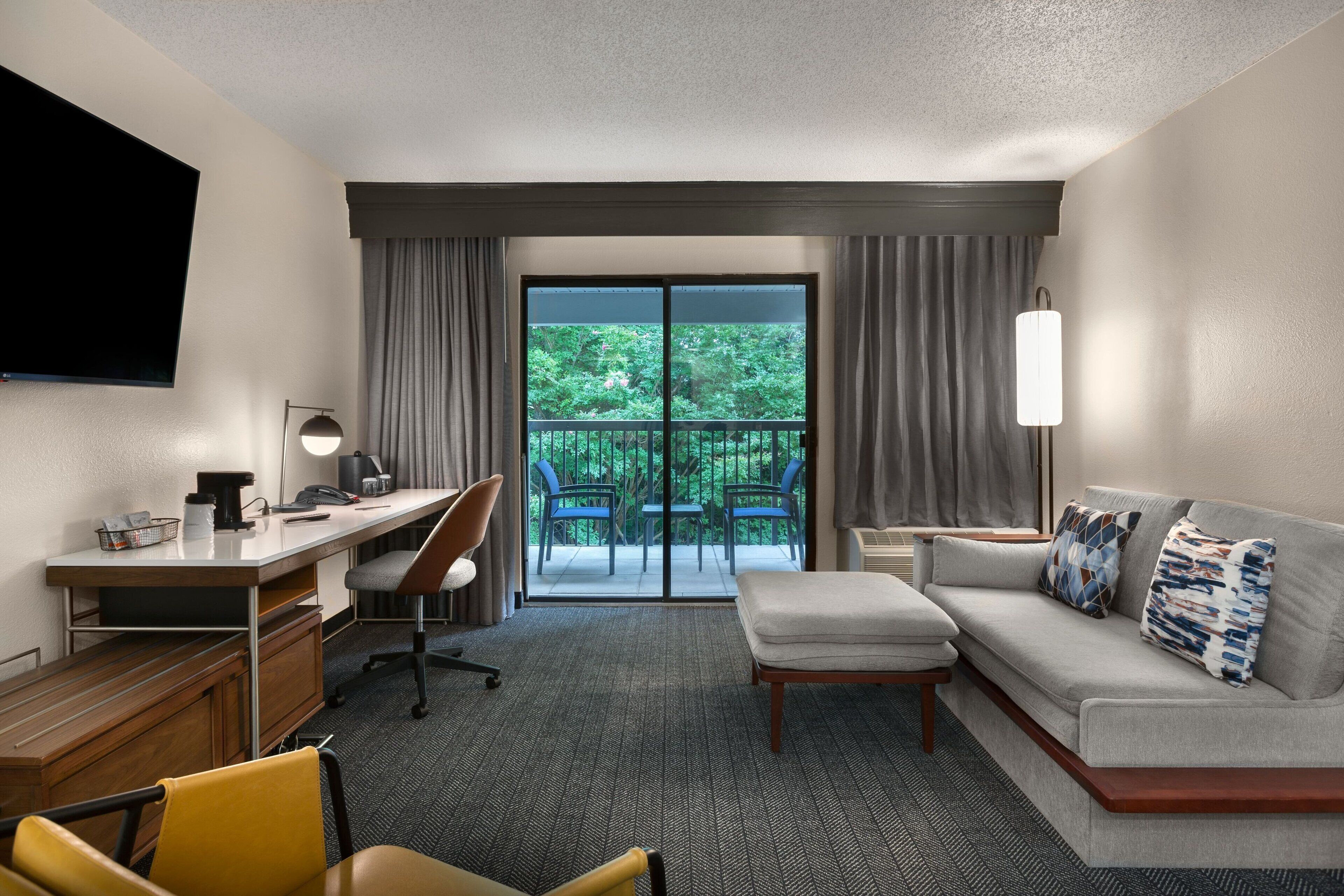 32-inch lcd tv with cable channels, tv