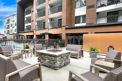 Courtyard by Marriott Winston-Salem Hanes Mall