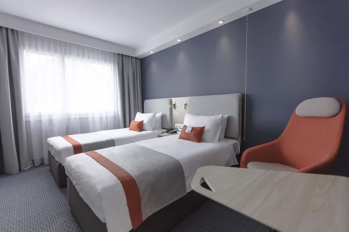 In-room safe, desk, soundproofing, iron/ironing board