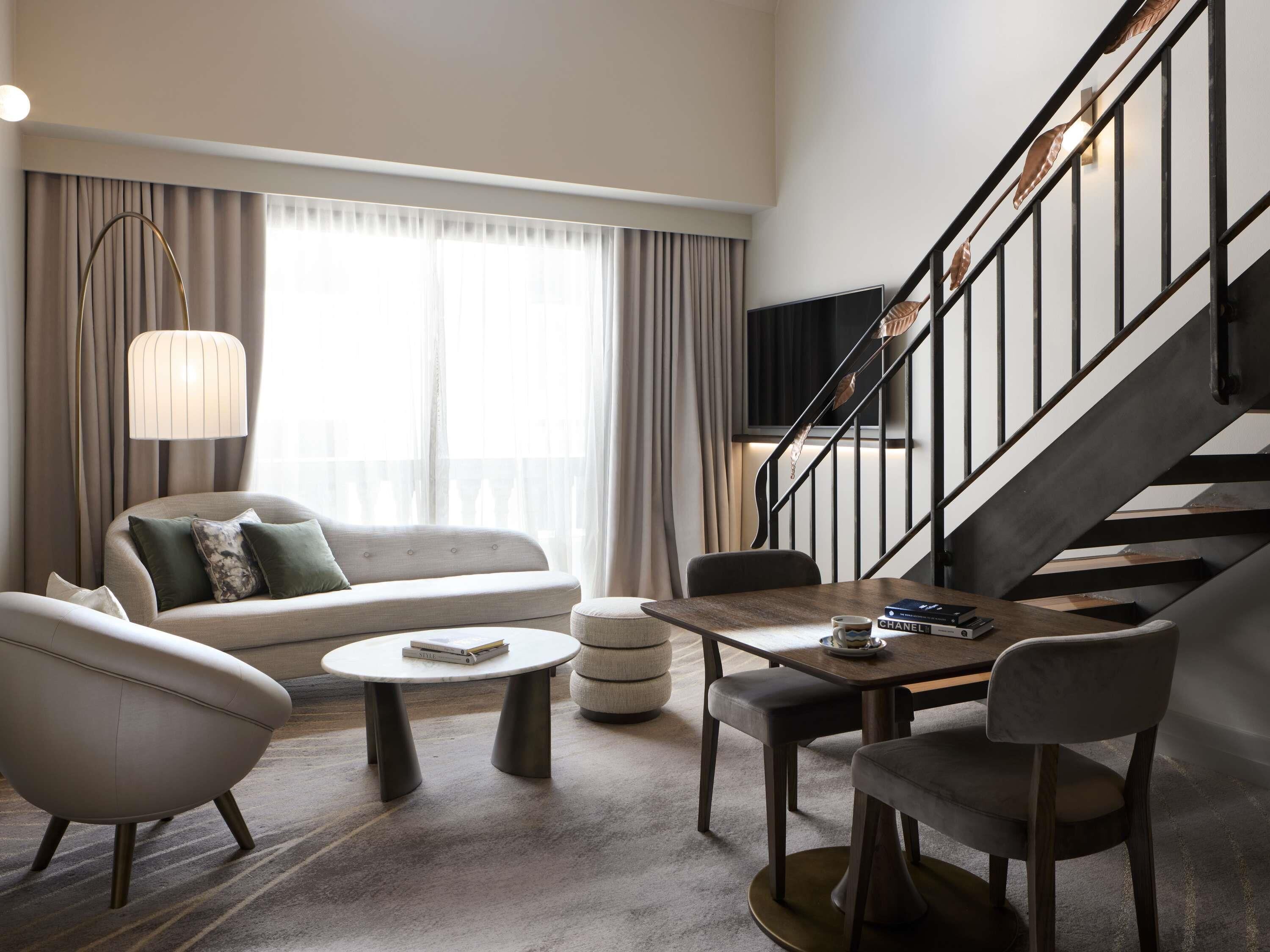 New York Style Loft Suite with King Bed | Premium bedding, pillowtop beds, minibar, in-room safe