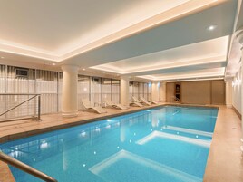 Una piscina techada